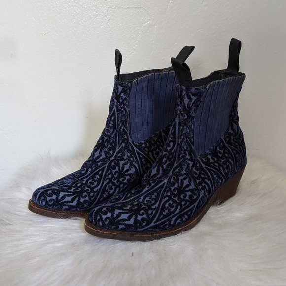 NWOT Jeffrey Campbell Frontier Navy Western Boots - Picture 1 of 7